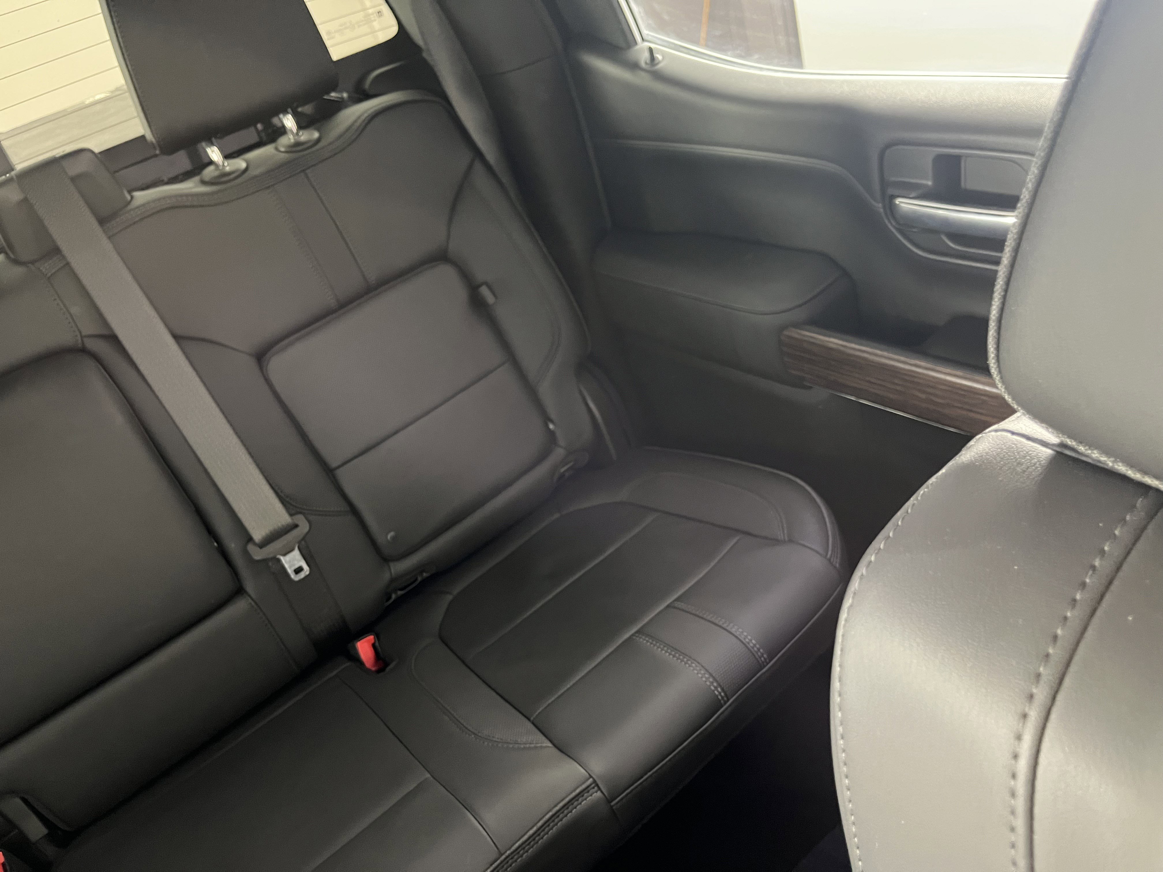 Used 2022 Chevrolet Silverado 1500 High Country w/ Safety Package II image 24