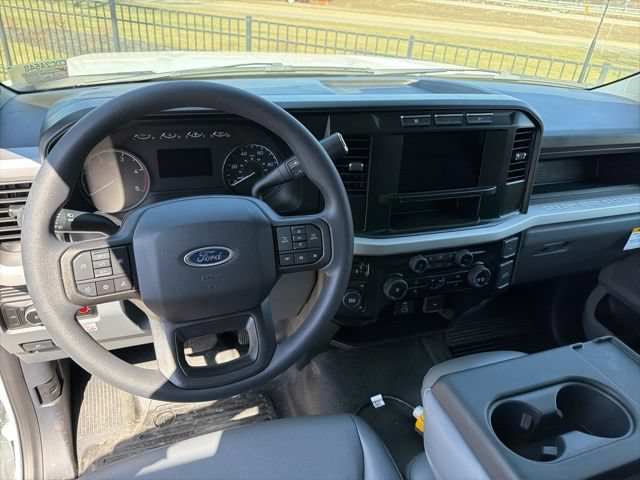 New 2024 Ford F550 4x4 Regular Cab Super Duty image 14