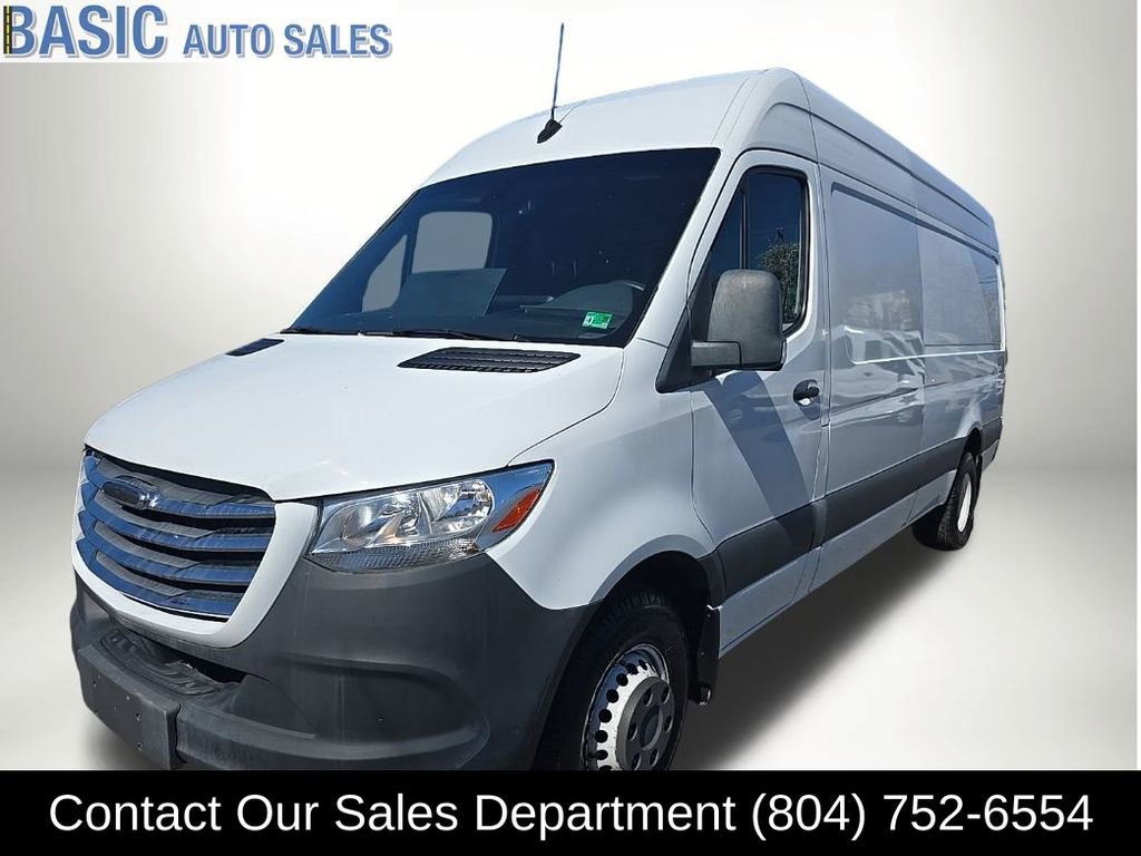 Used 2020 Freightliner Sprinter 3500 image 2
