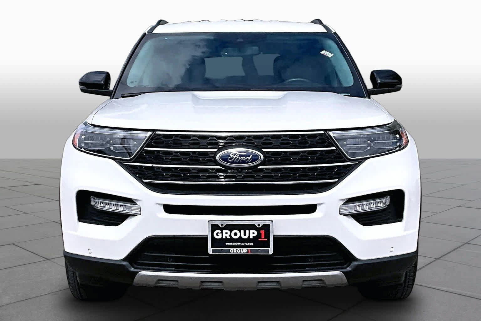 Certified 2024 Ford Explorer XLT w/ Equipment Group 202A RWD image 4