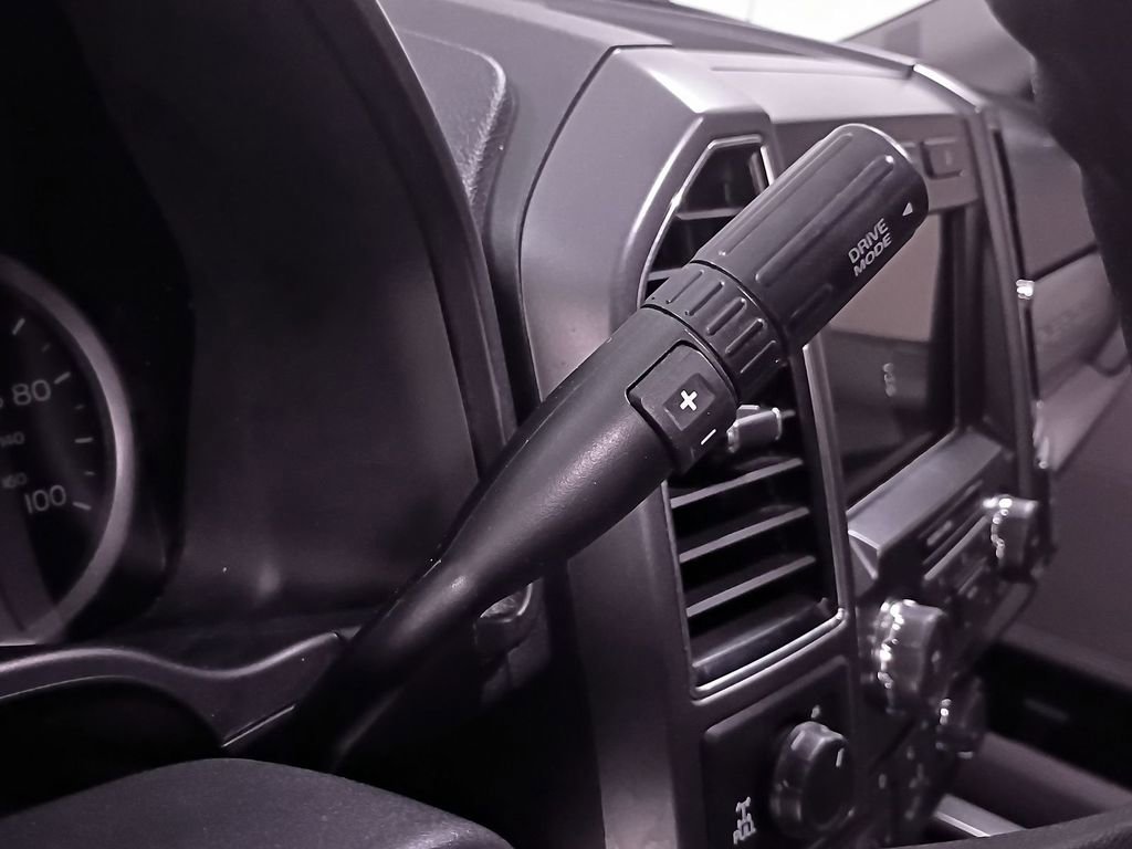 Used 2020 Ford F250 XLT w/ XLT Premium Package image 16