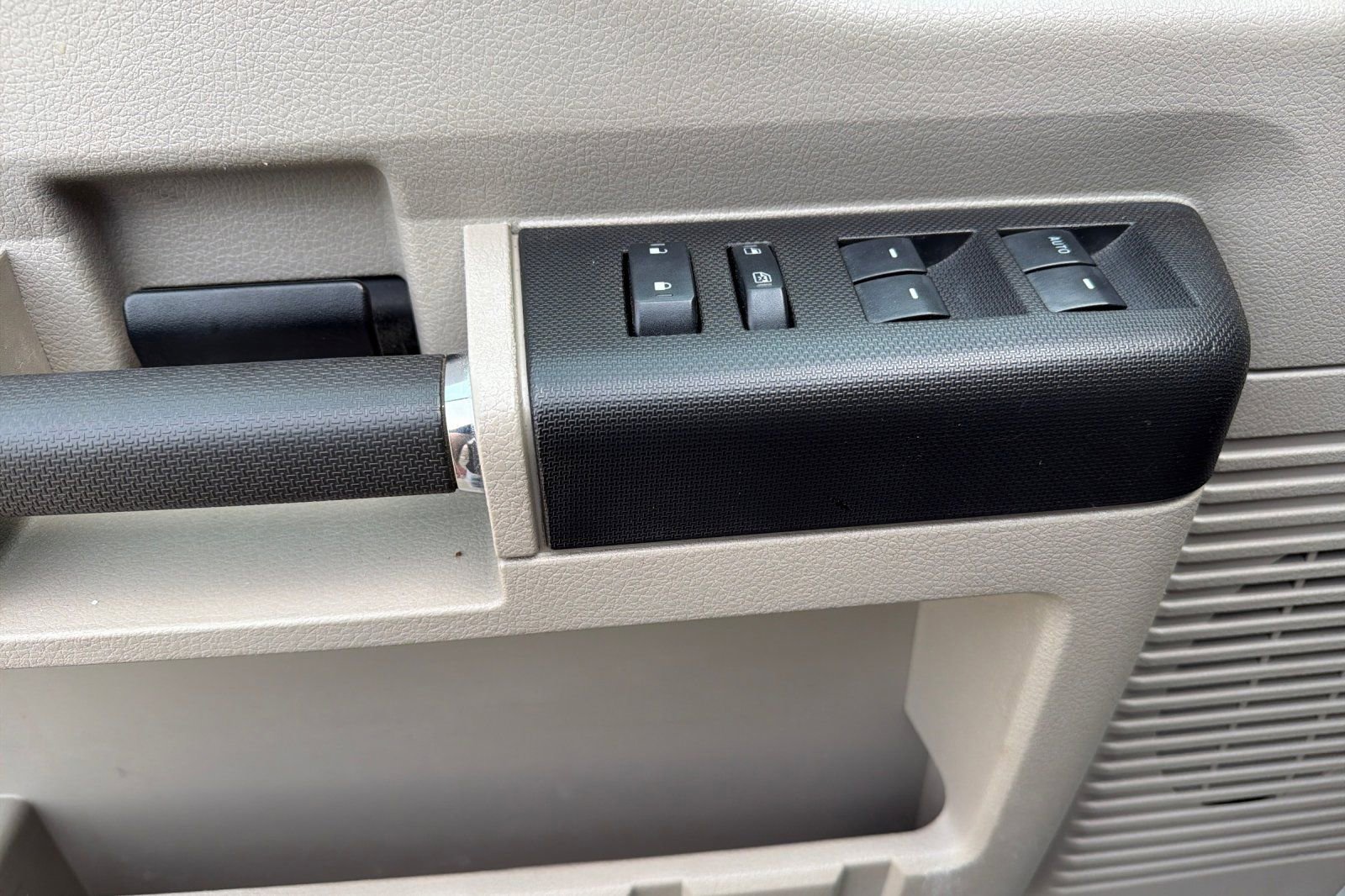 Used 2008 Ford F350 FX4 AWD/4WD image 12