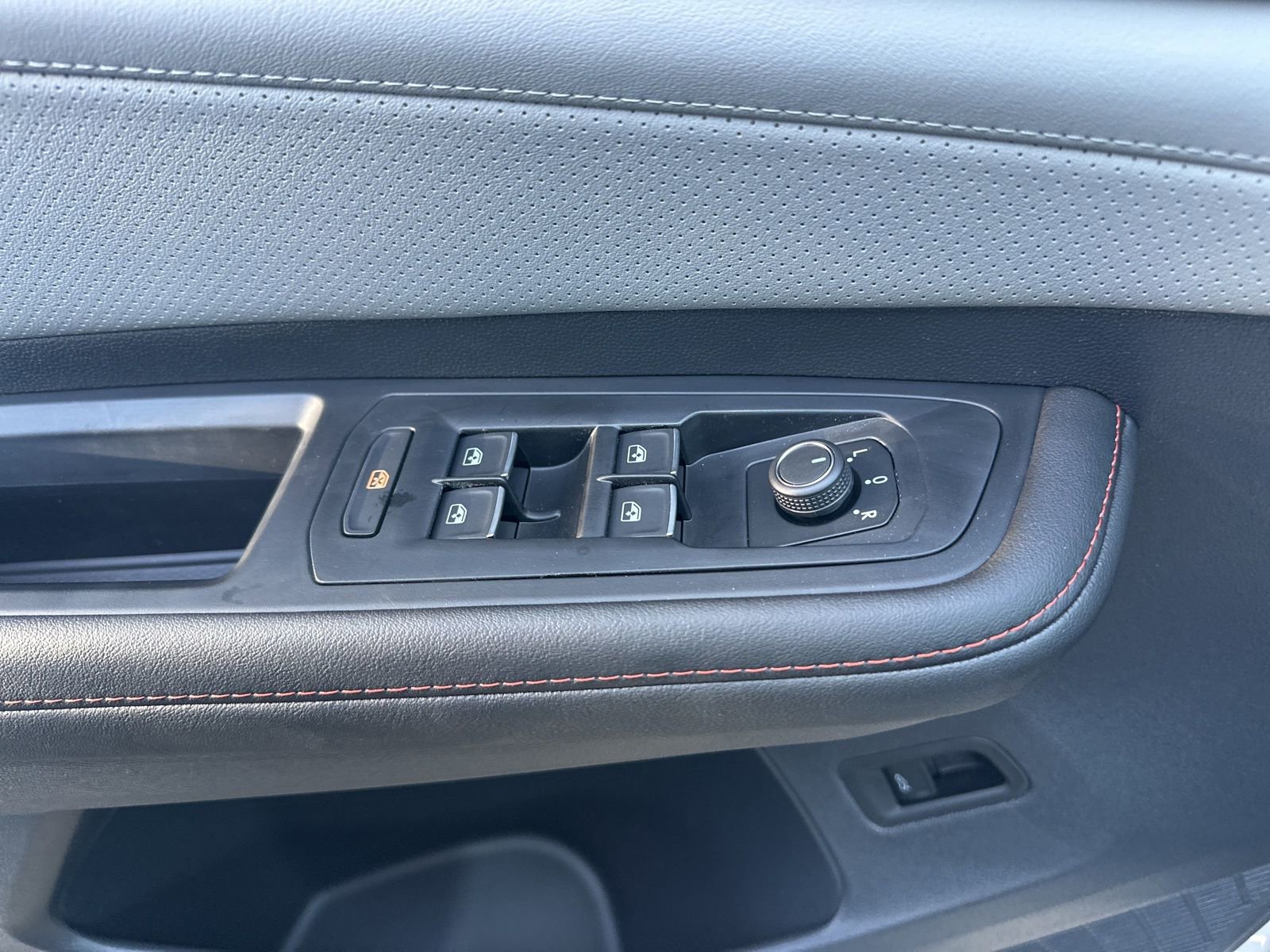 New 2026 Volkswagen Atlas Peak Edition image 11