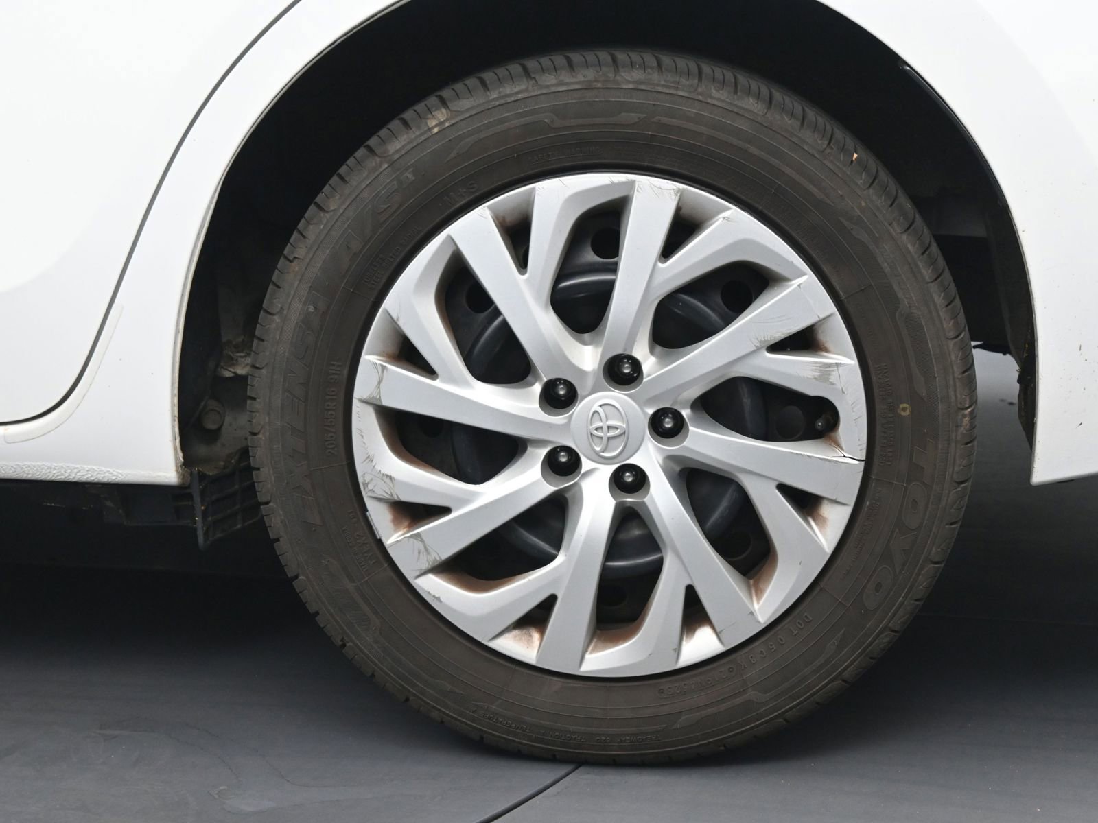 Used 2019 Toyota Corolla LE image 19