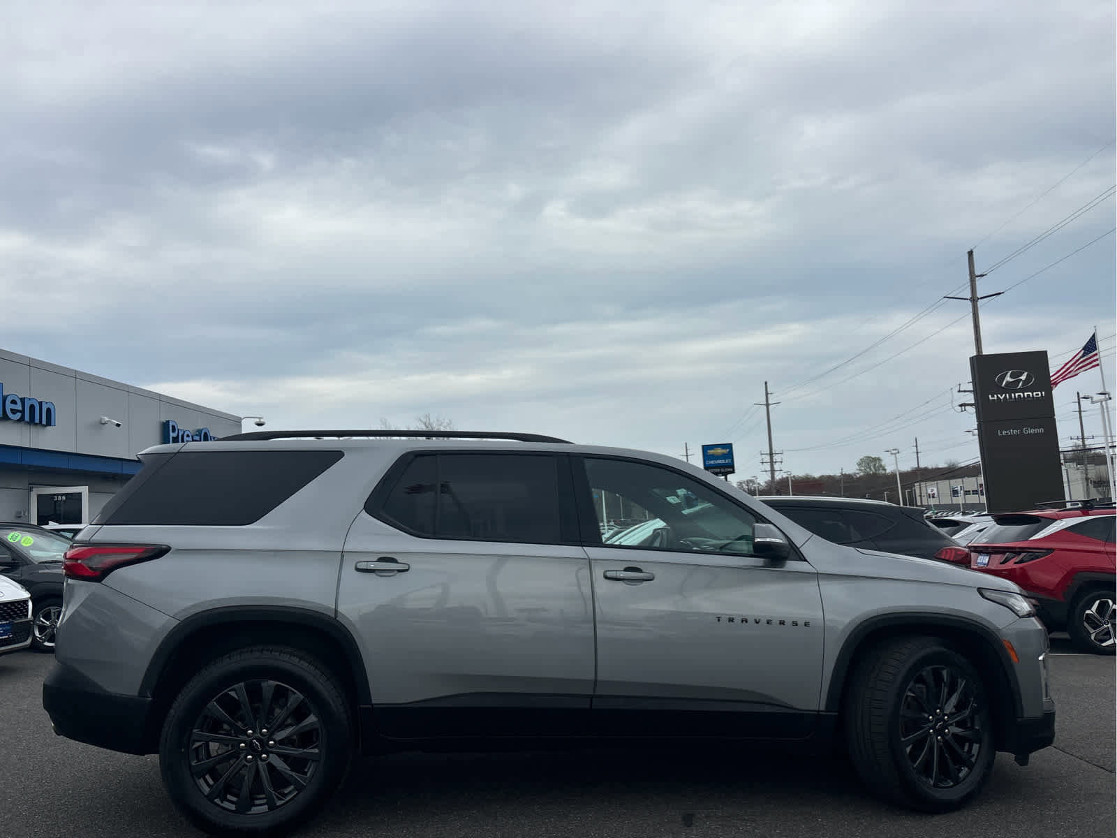 Certified 2023 Chevrolet Traverse RS w/ LPO, Floor Liner Package AWD/4WD image 3