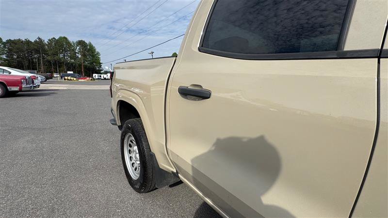 Used 2024 Chevrolet Colorado W/T image 22