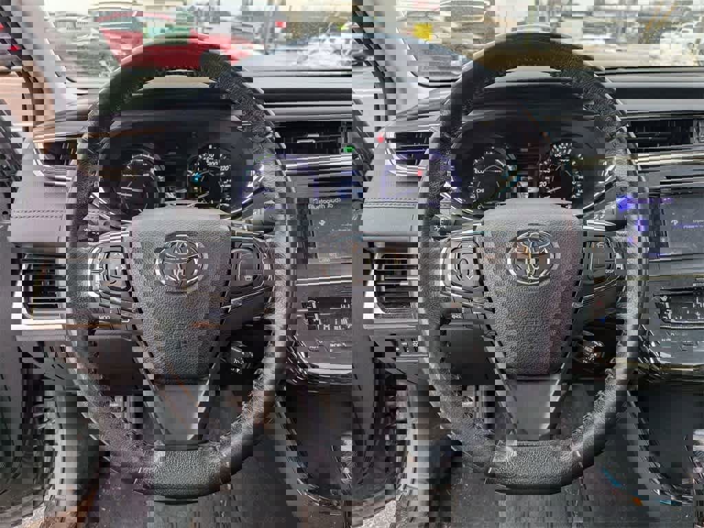 Used 2013 Toyota Avalon XLE Premium image 23