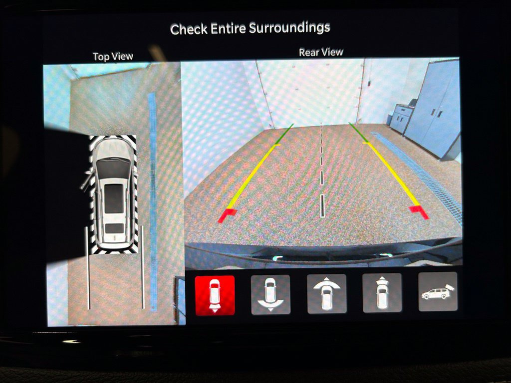 New 2027 Chrysler Pacifica Limited FWD image 22