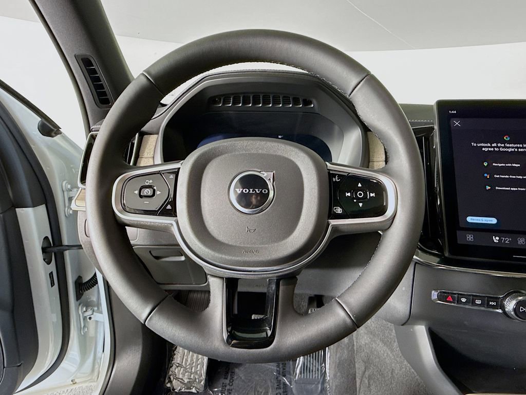 Certified 2026 Volvo XC90 B6 Plus w/ Protection Package Premier image 11