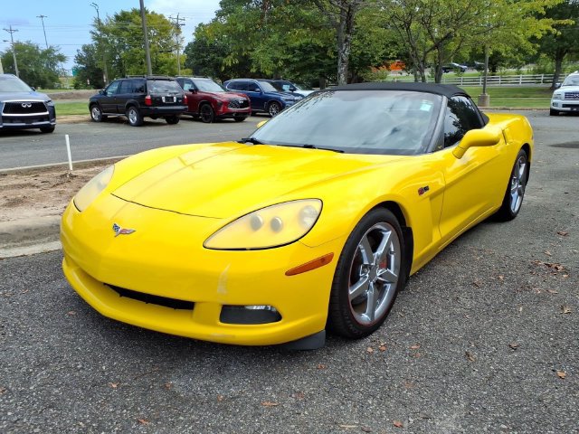 Used 2005 Chevrolet Corvette Convertible w/ Preferred Equipment Group RWD image 1