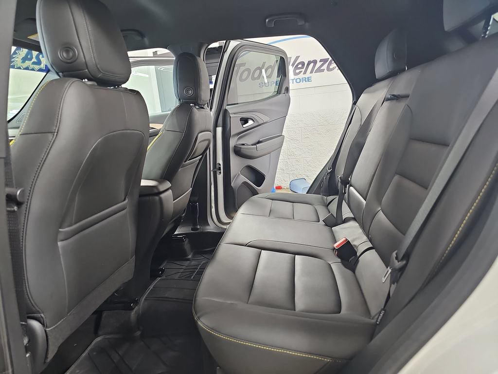 Certified 2024 Chevrolet TrailBlazer ACTIV w/ Driver Confidence Package AWD/4WD image 17