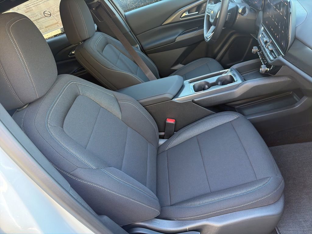 New 2026 Chevrolet Equinox EV LT image 19