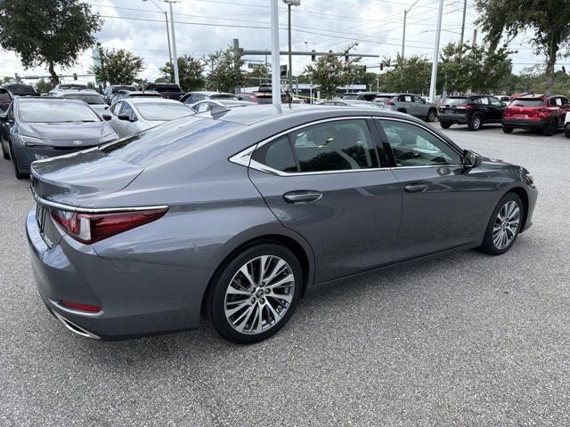 Used 2019 Lexus ES 350 w/ Premium Package FWD image 2