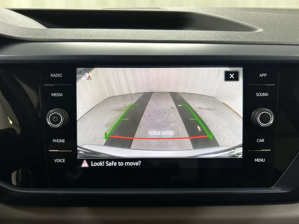 Certified 2023 Volkswagen Taos SE AWD/4WD image 15