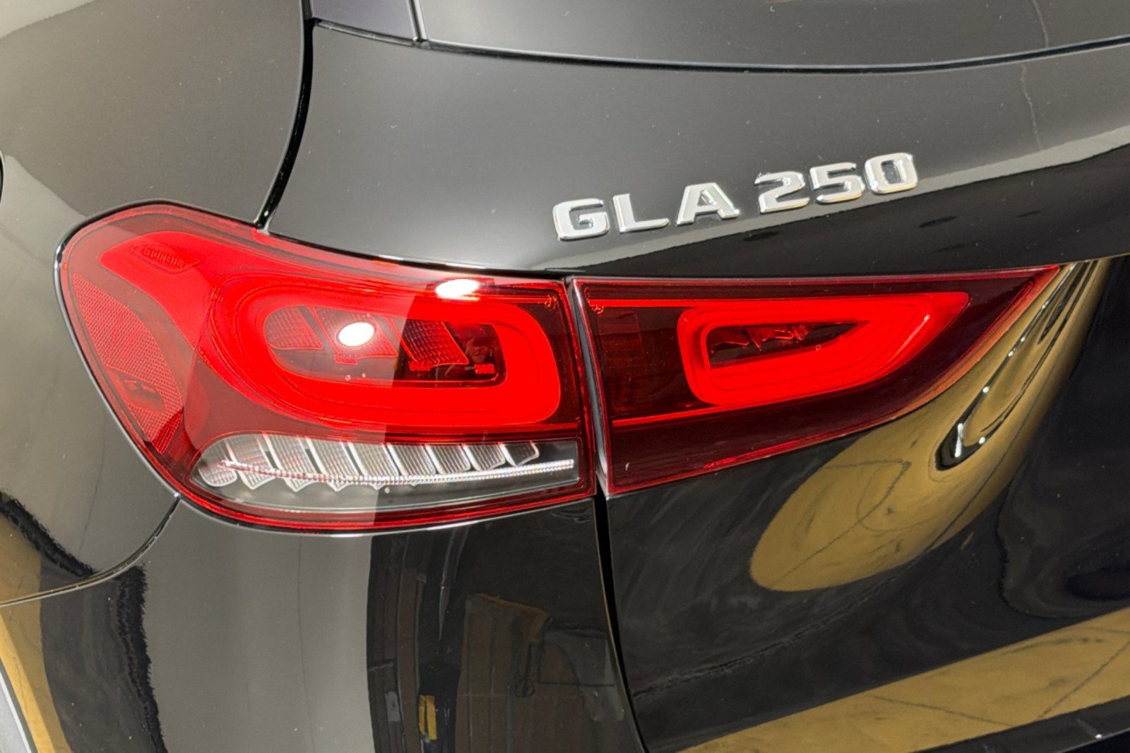 Used 2022 Mercedes-Benz GLA 250 image 23
