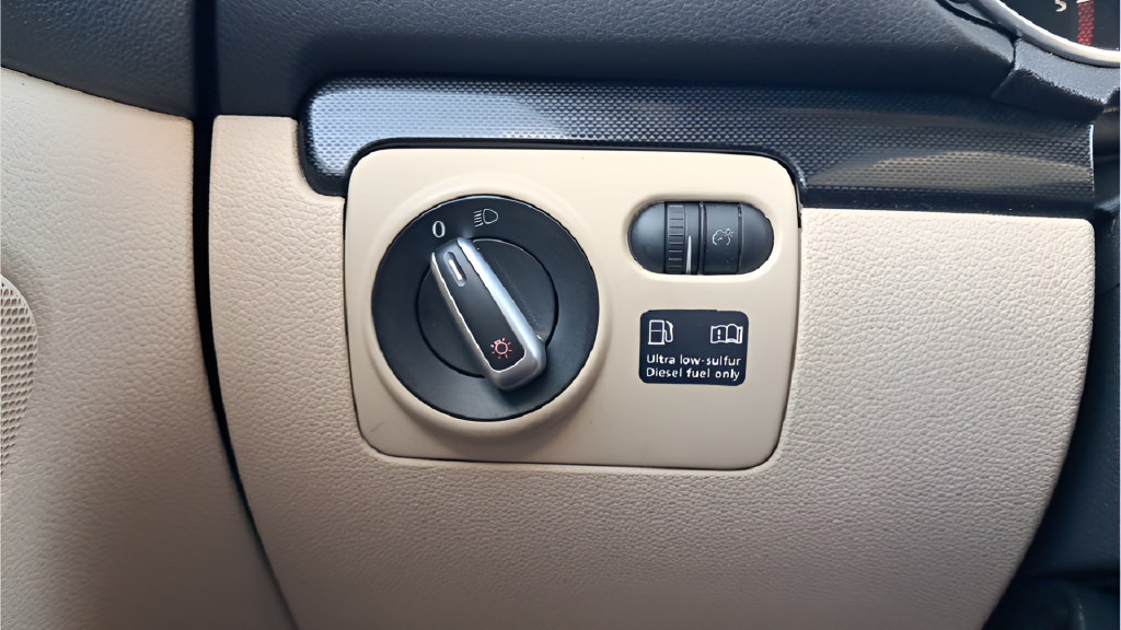 Used 2012 Volkswagen Jetta TDI FWD image 37