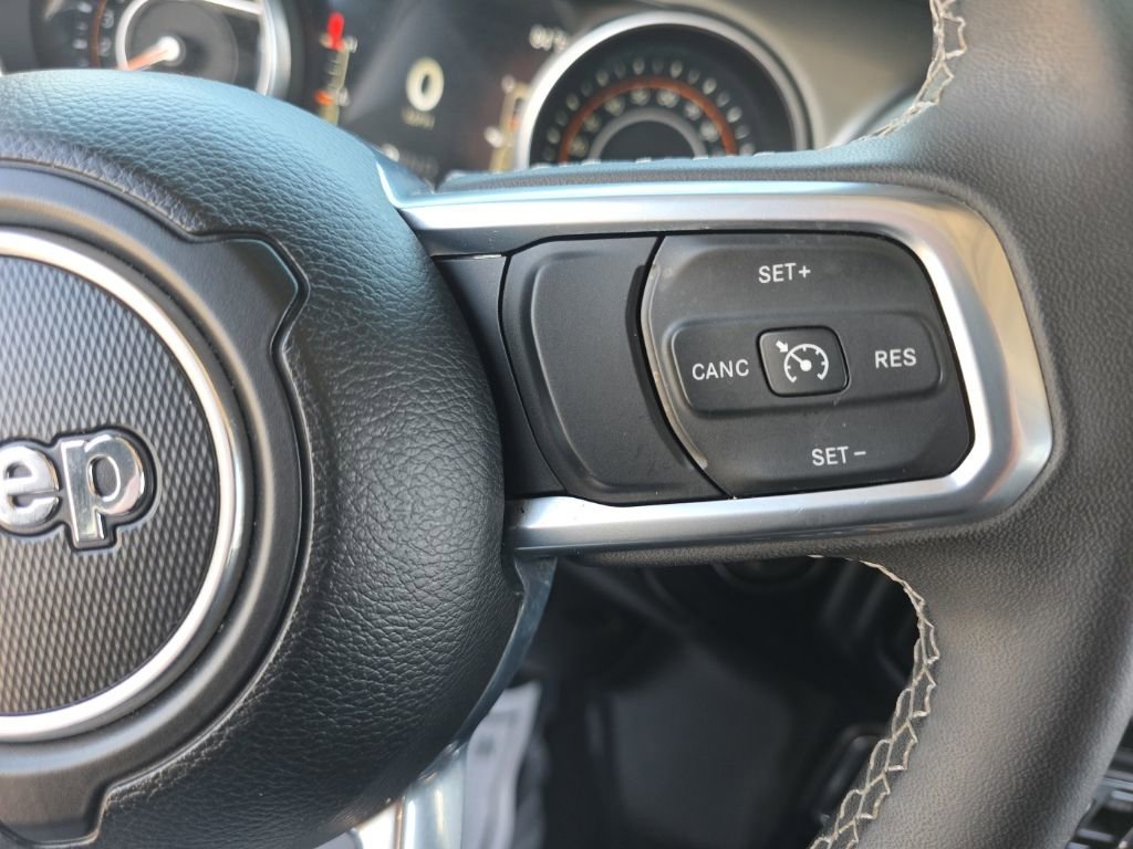 Used 2023 Jeep Wrangler Sahara image 12