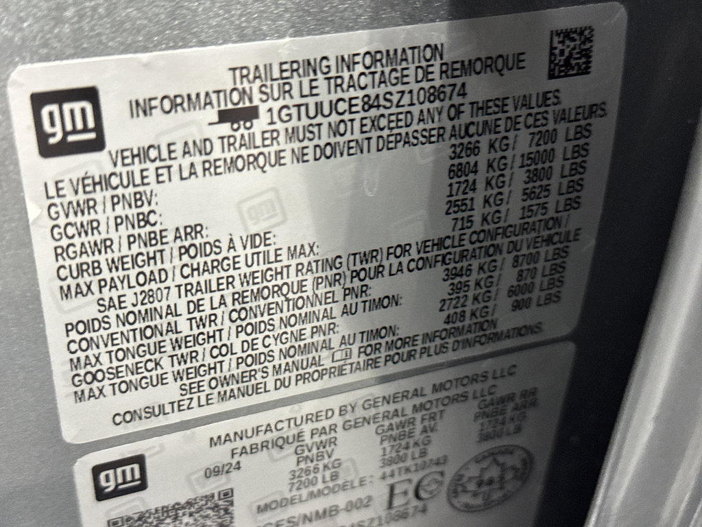 Used 2025 GMC Sierra 1500 Elevation w/ LPO, Elevation Black Package image 41