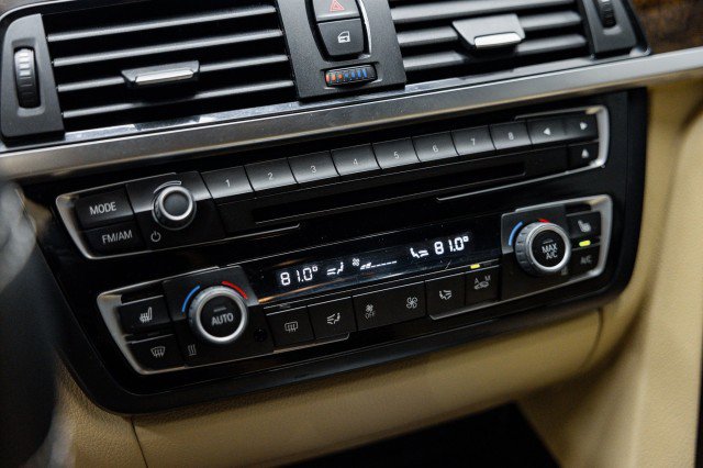 Used 2017 BMW 430i Convertible image 19