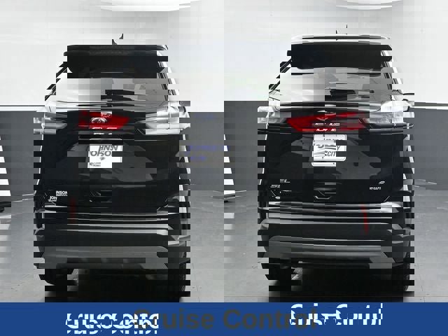 Used 2023 Ford Edge SEL w/ Convenience Package image 11
