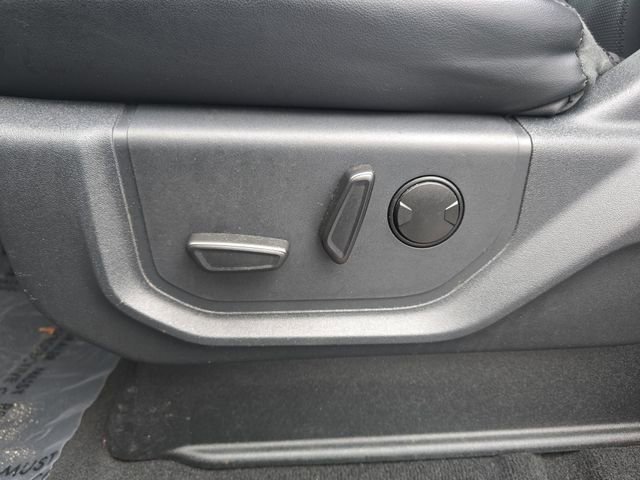 Used 2024 Ford Expedition XLT image 24