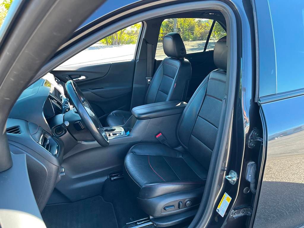 Used 2022 Chevrolet Equinox RS w/ RS Leather Package image 16