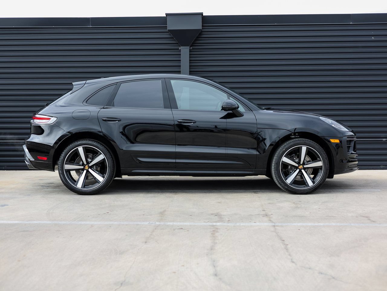 Certified 2026 Porsche Macan S AWD/4WD image 8