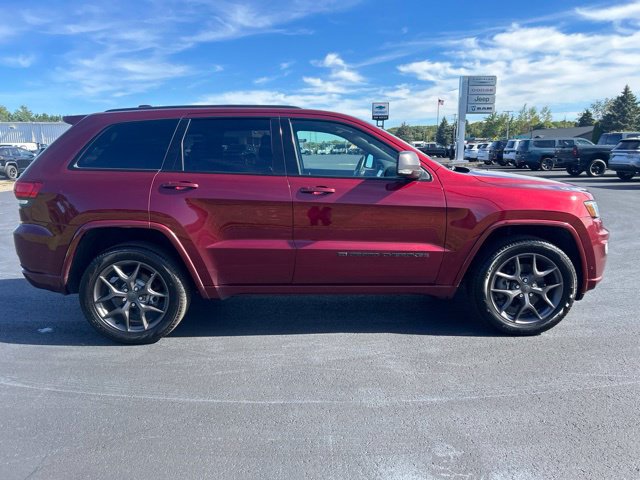 Used 2021 Jeep Grand Cherokee Limited AWD/4WD image 9