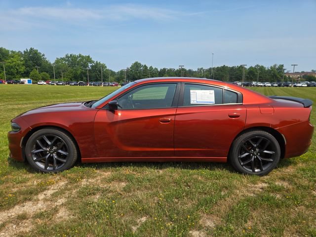 Used 2020 Dodge Charger SXT w/ Blacktop Package RWD image 4