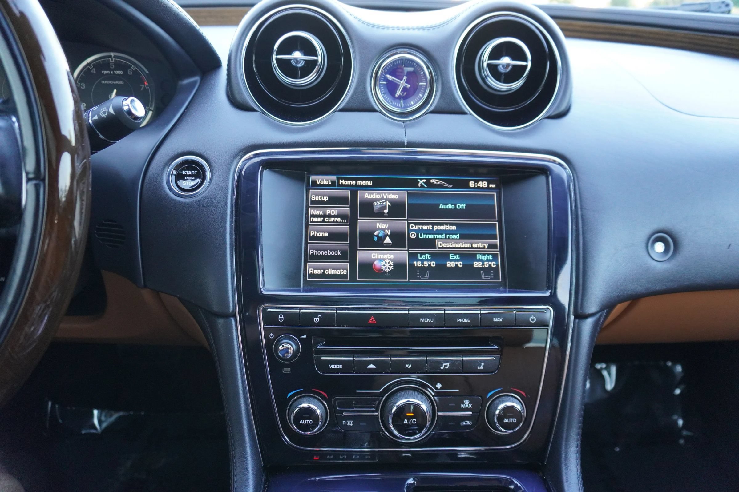 Used 2012 Jaguar XJ Supercharged RWD image 19