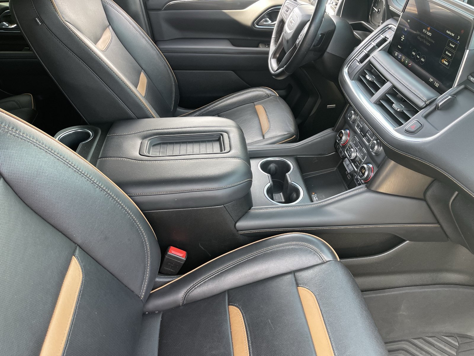 Certified 2021 GMC Yukon AT4 w/ Rear Media and Nav Package AWD/4WD image 12