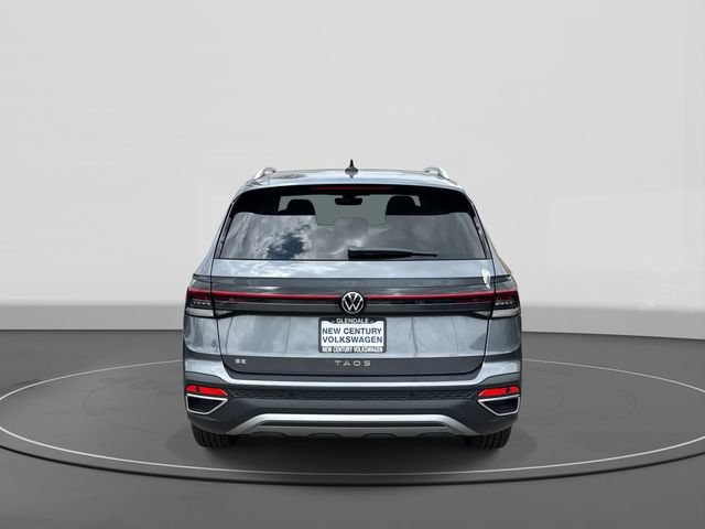 New 2026 Volkswagen Taos SE FWD image 4