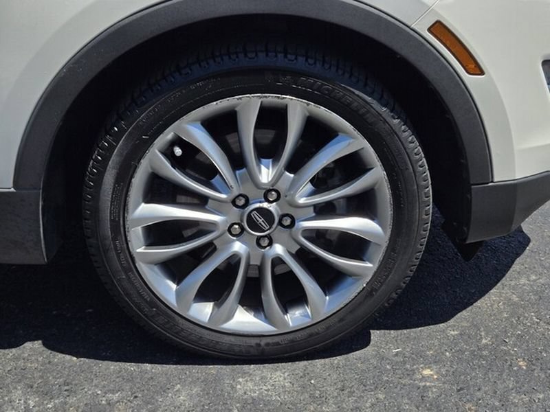 Used 2017 Lincoln MKC Reserve FWD image 21