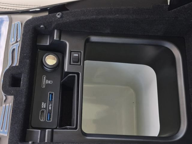 Used 2017 Land Rover Range Rover Autobiography AWD/4WD image 38