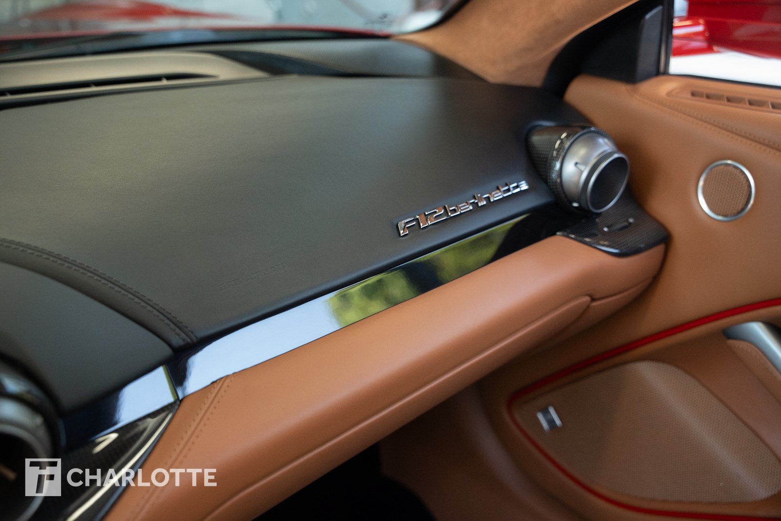 Used 2014 Ferrari F12 Berlinetta RWD image 32