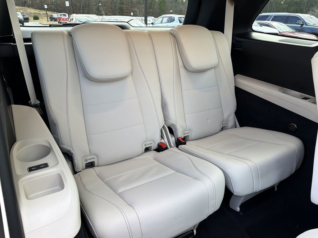 Used 2025 Mercedes-Benz GLS 450 4MATIC image 18