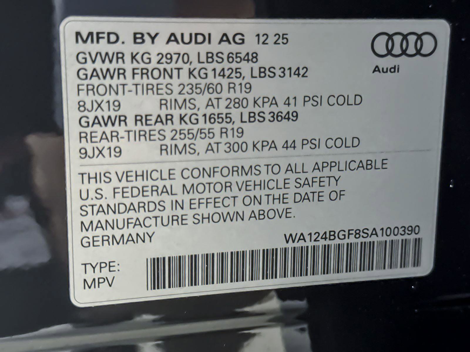 New 2025 Audi Q6 e-tron Premium Plus image 28