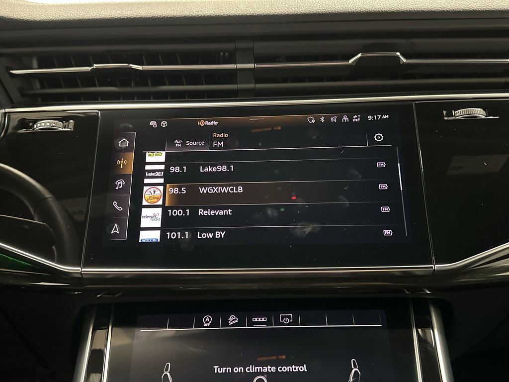 Used 2025 Audi Q7 3.0T Premium Plus image 21