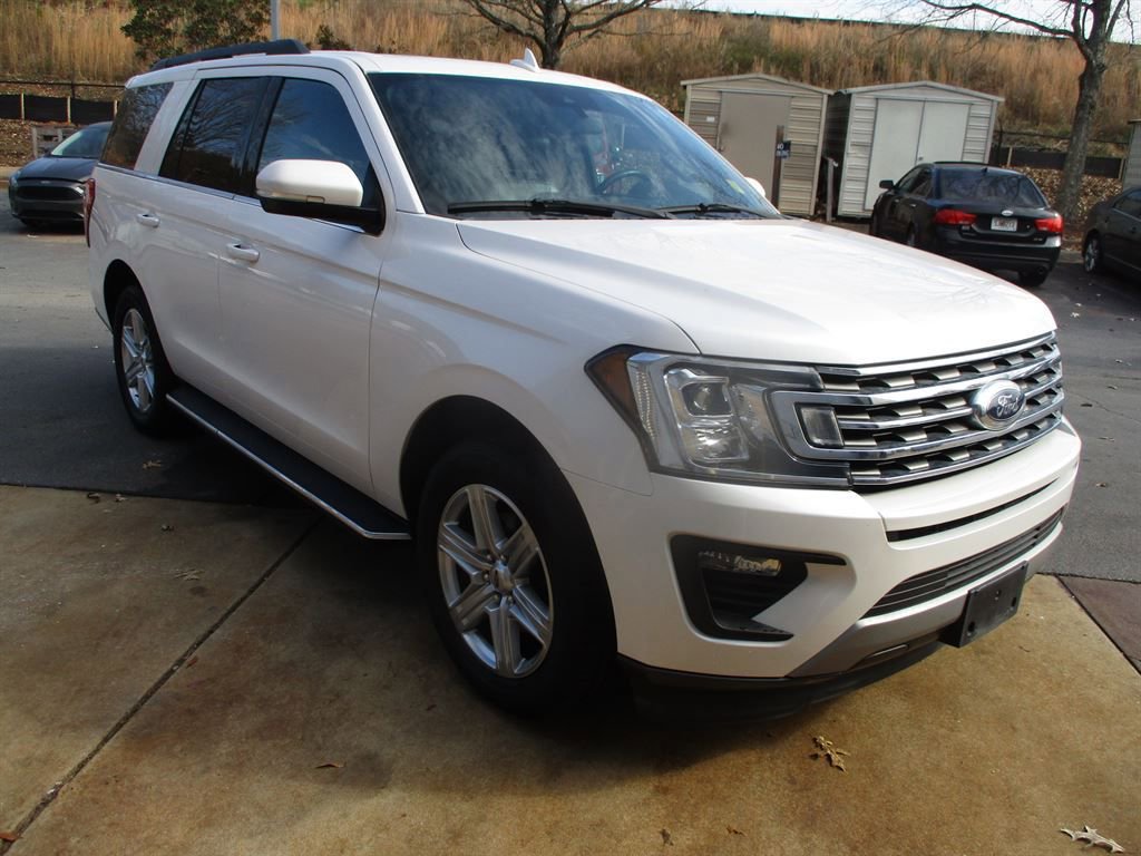 Used 2018 Ford Expedition XLT w/ Equipment Group 202A RWD image 2
