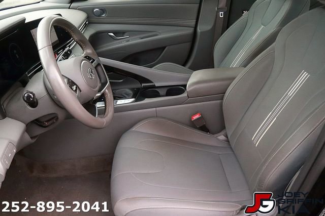 Used 2023 Hyundai Elantra SEL w/ Convenience Package FWD image 13