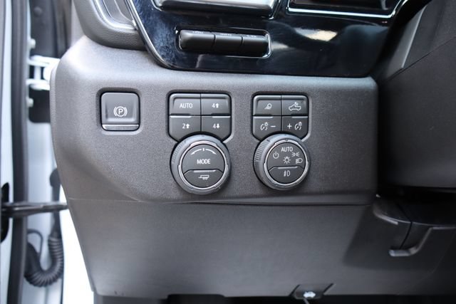 Used 2026 Chevrolet Silverado 2500 High Country w/ High Country Premium Package AWD/4WD image 23