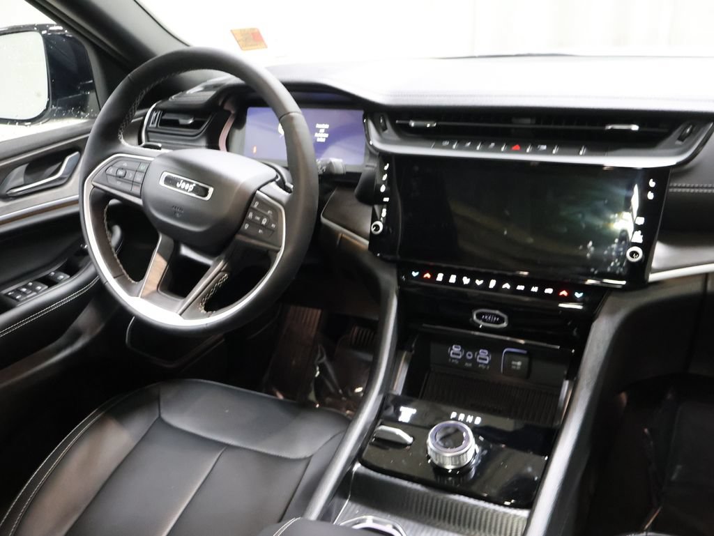 New 2026 Jeep Grand Cherokee Limited AWD/4WD image 19
