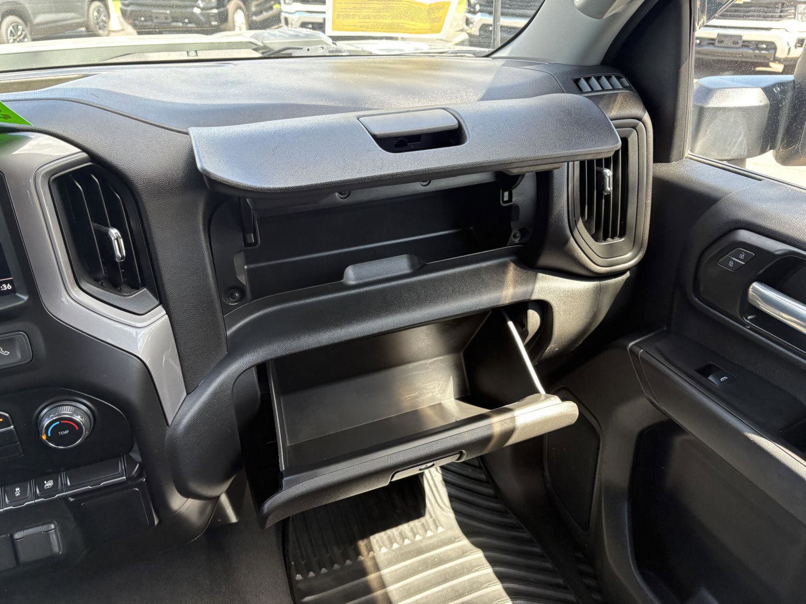 Certified 2021 Chevrolet Silverado 2500 Custom w/ Custom Value Package AWD/4WD image 17