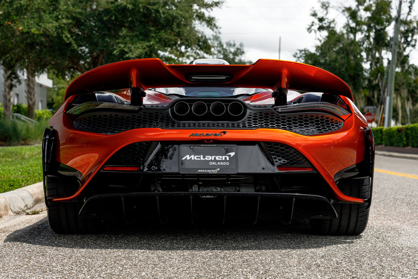 Used 2021 McLaren 765LT RWD image 9