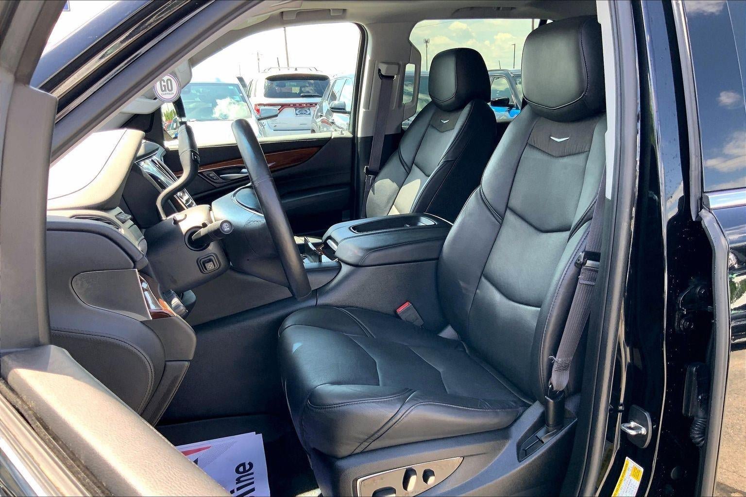 Used 2016 Cadillac Escalade Premium AWD/4WD image 20