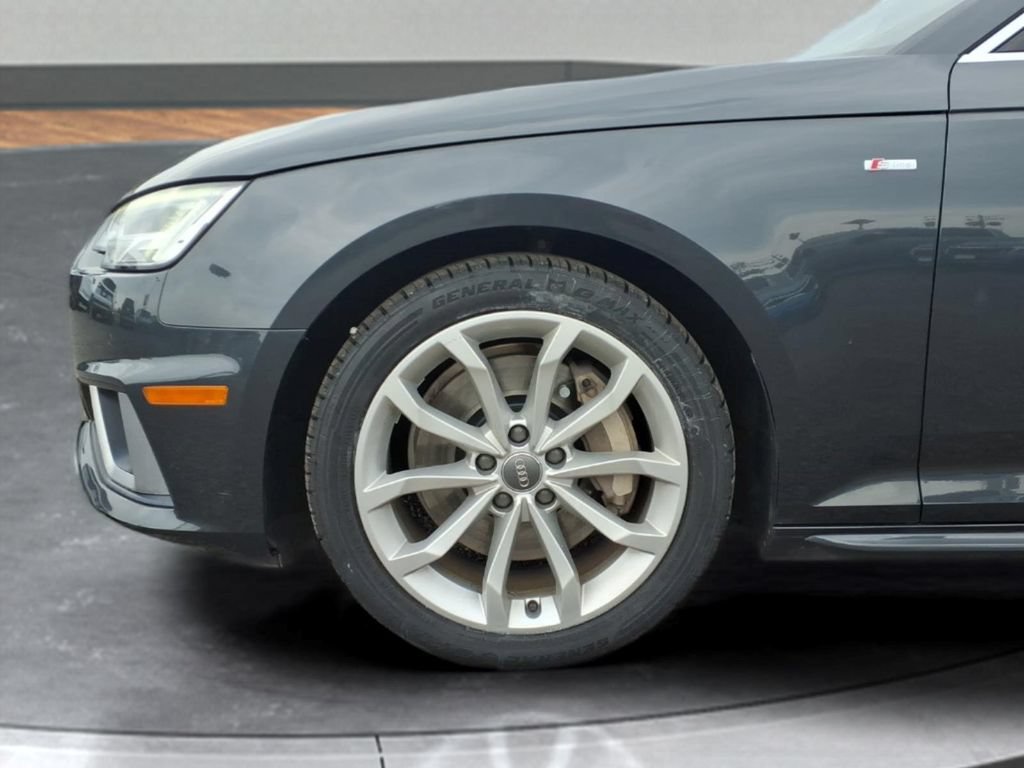 Used 2019 Audi A4 2.0T Premium Plus AWD/4WD image 4