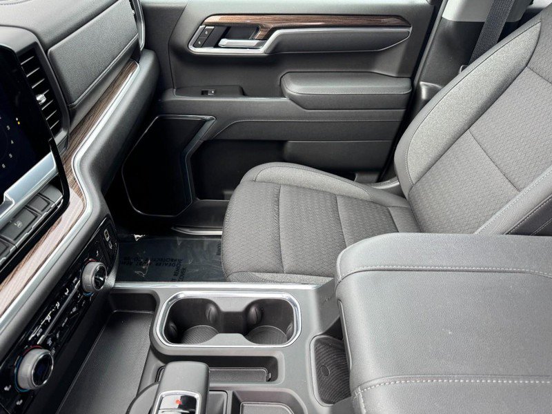 Used 2026 Chevrolet Silverado 1500 RST AWD/4WD image 13