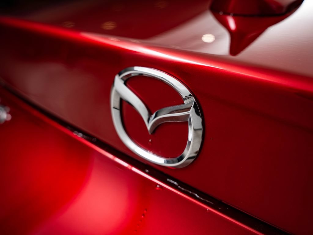 Used 2022 MAZDA MX-5 Miata RF Grand Touring w/ Weather Package RWD image 17