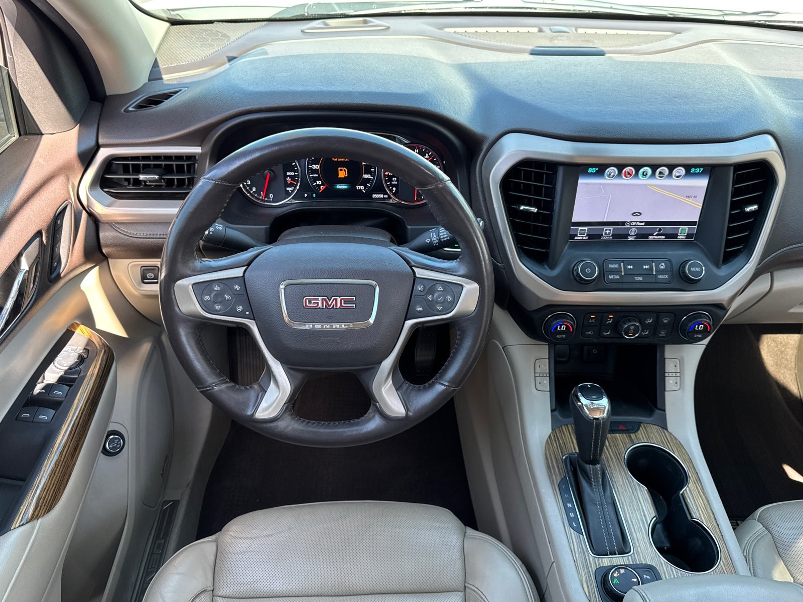 Certified 2017 GMC Acadia Denali w/ Technology Package FWD image 21