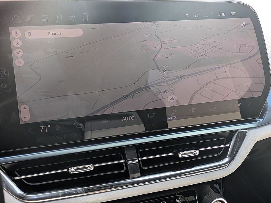 New 2026 Chevrolet Equinox EV LT FWD image 23